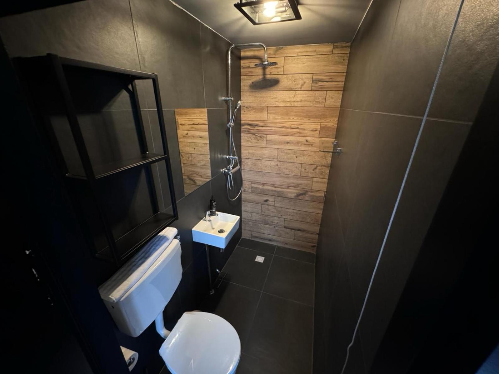 Modern Guest House. แบร์เคน ภายนอก รูปภาพ